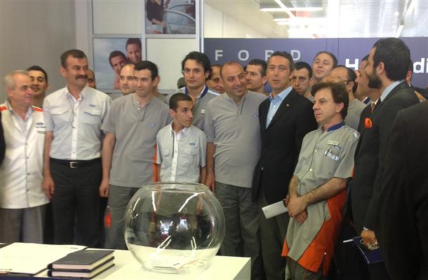 İSGİD Üyesi Fırat Fidan  AGRAS Otomotiv Terazidere ve Merter’de hizmete girdi 