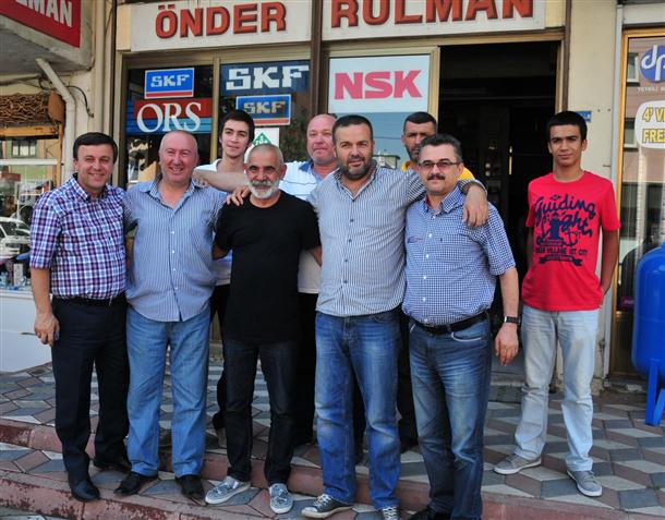 Turgay Tanülkü, Akhisar Genç İş Adamları Derneği üyelerini ziyaret etti