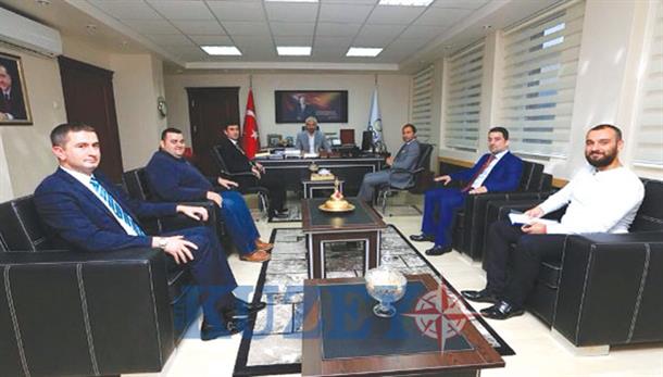 Fatsa GİAD Yönetim Kurulu Ordu Büyükşehir Belediye Başkanı Enver Yılmaz'a hayırlı olsun ziyaretinde bulundu.