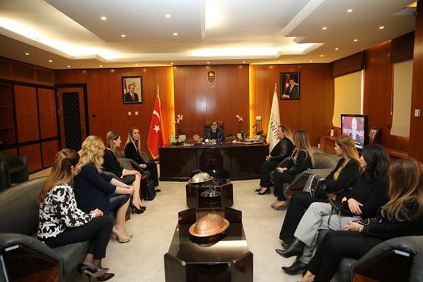 GAGİAD Kadınlar Kurulumuz ‘dan Büyükşehir Belediye Başkanı Fatma Şahin’e ziyaret