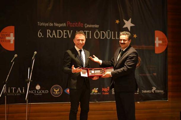 TÜGİK Genel Başkanı Erkan Güral’a “Yılın Pozitif İşadamı” Ödülü