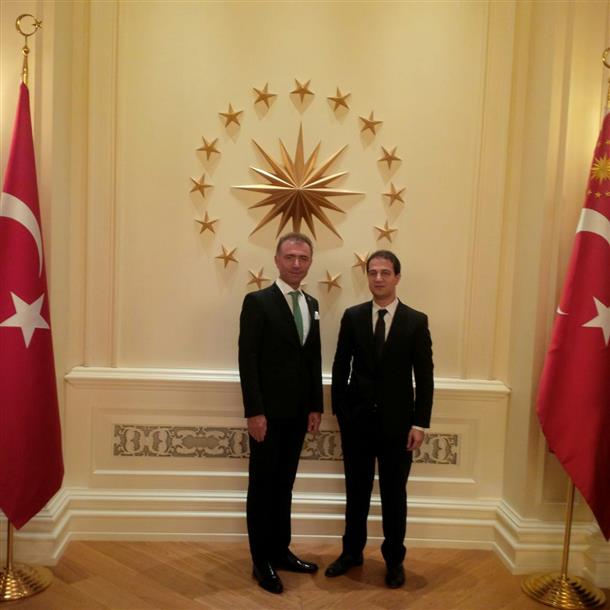 TÜGİK Genel Başkanı Erkan Güral 11.Cumhurbaşkanı Abdullah Gül'ün Çankaya Köşkü'nde verdiği veda resepsiyonuna katıldı.
