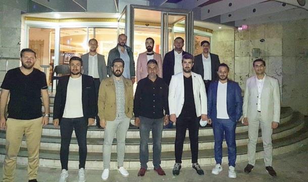 Manisa Genç İş Adamları Derneği Üyeleri Foça 'da biraraya geldi.