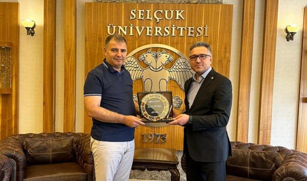 Konyagiad’dan Selçuk Üniversitesi Rektörü Prof. Dr. Metin Aksoy’a ziyaret.