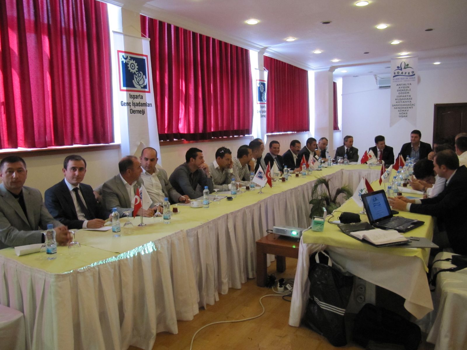 Ege ve Akdeniz Genç İş Adamları Dernekleri Federasyonu