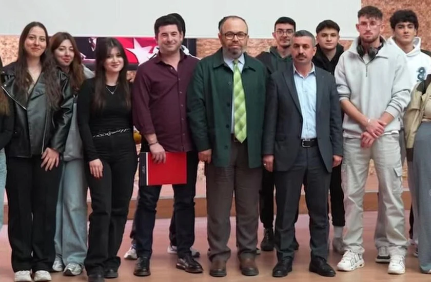 Bafra Genç İş İnsanları Derneği (GİAD) Başkanı Muharrem Uyar Turizm Fakültesi Öğrencileriyle Söyleşi Gerçekleştirdi